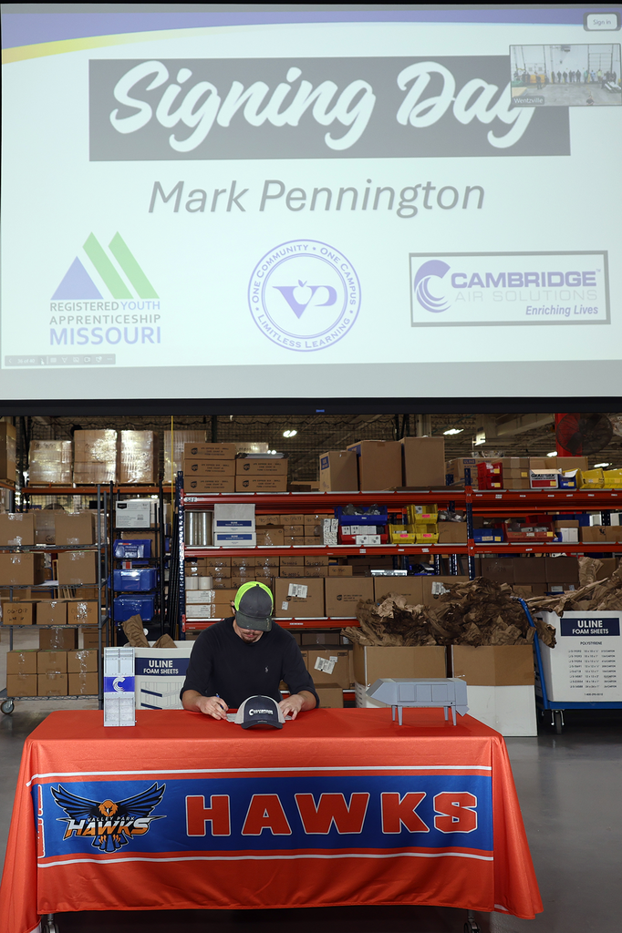 🎉 Congratulations to Valley Park High School student Mark Pennington, who has officially signed his commitment to participate in the Valley Park School District’s U.S. Department of Labor Registered Youth Apprenticeship Program!  Through his apprenticeship with Cambridge Air Solutions, Mark will gain valuable hands-on experience while continuing his academic journey. We’re proud of Mark for taking this exciting step toward his future and representing Valley Park with pride! 💙🧡  #VPPride #LimitlessLearning #YouthApprenticeship