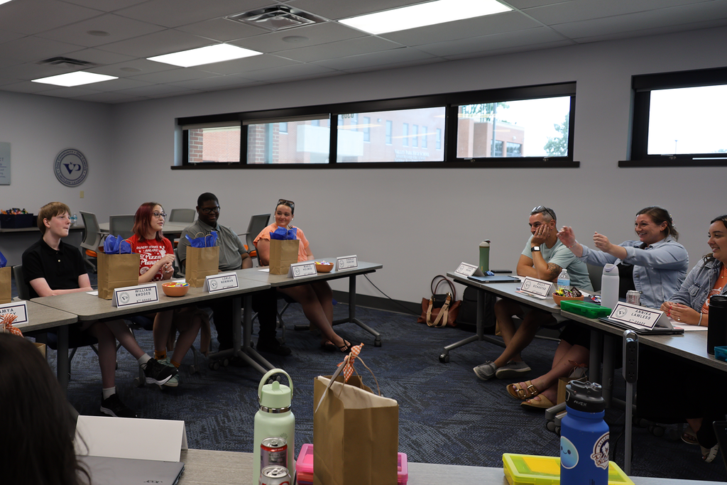 🍎 Our new teachers were on campus this week, getting ready for an incredible school year! We’re excited to welcome them to the Valley Park family and can’t wait to see all they’ll bring to our classrooms. Welcome to the Hawk family! 💙🧡  #VPPride #OneCommunity #LimitlessLearning