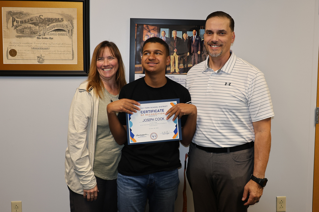 🎉 Lots to celebrate at last night’s BOE meeting! Congrats to Athletes of the Month Joe Cook & Brooklyn Maddock and VPMS Students of the Month Debora Reinaldo ’33 & Sarah Colvin ’32! Brooklyn couldn’t join us, but we were proud to recognize her! 💙🧡 #VPPride #VPHawks
