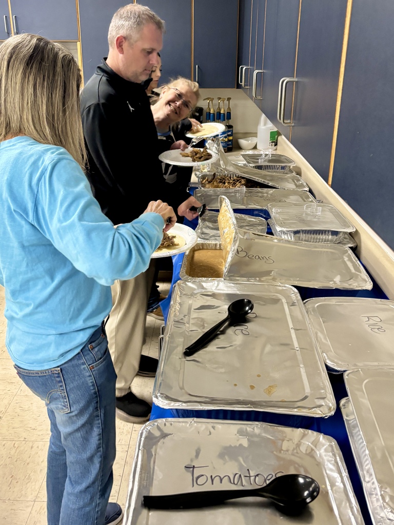 teachers having fajita lunch
