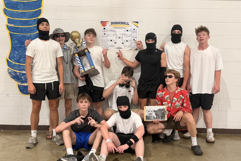 the winning dodgeball team 