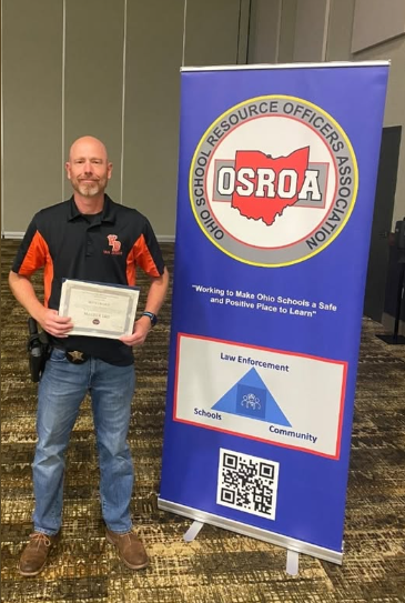 Deputy Crouch receives his Master SRO certification
