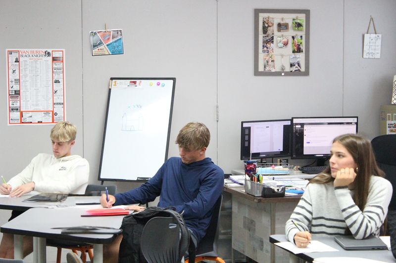 Jacob Schroeder and classmates work in AP Calculus