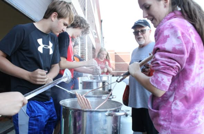 Ag Students Assist Lions Club with Apple Butter Prep