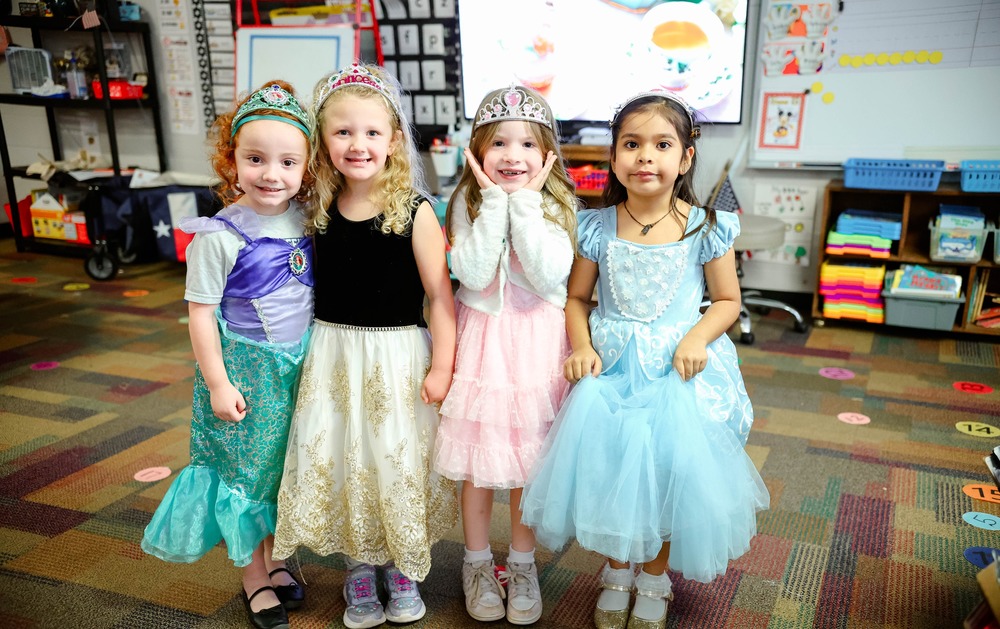 4 kindergarten students dressed as princesses