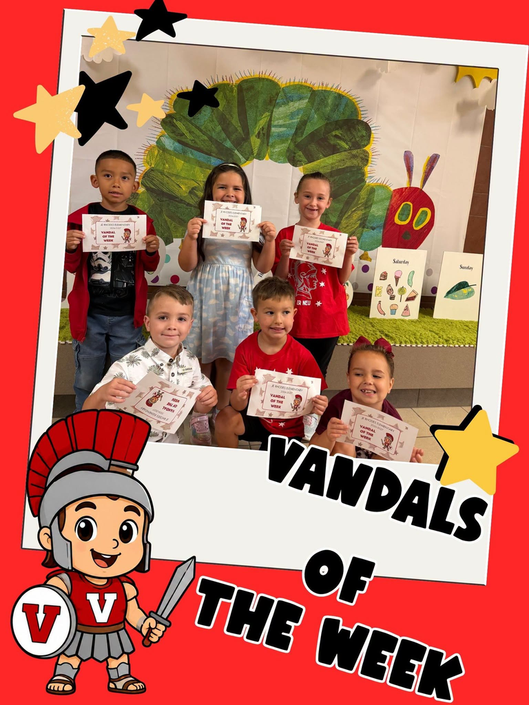 Vandals of the Week 6 children holding certificates