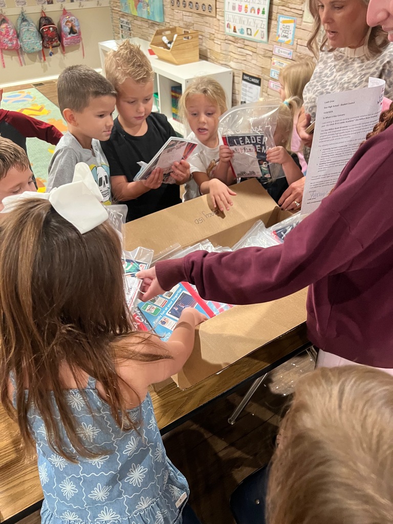 VAN STUDENT COUNCIL MILLION BOOK GIVEAWAY 