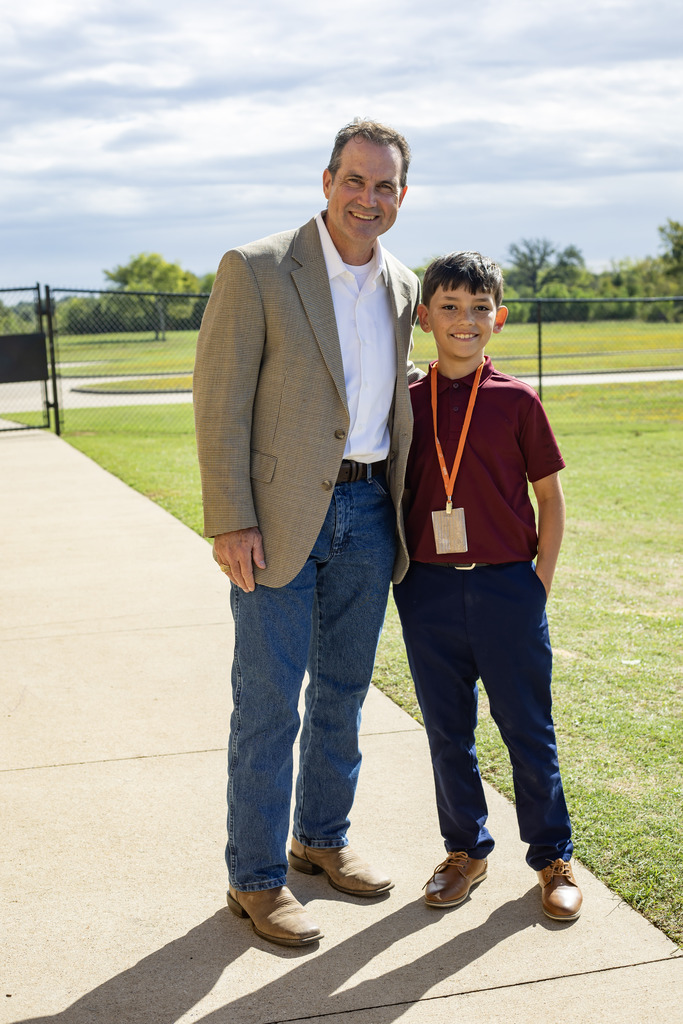 student dressed as don dunn