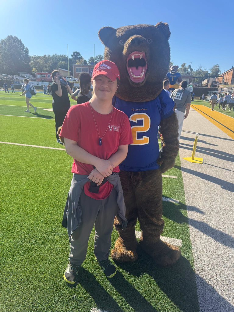 VAN HIGH SCHOOL STUDENTS AT BLUE AND GOLD GAMES IN BROWNSBORO