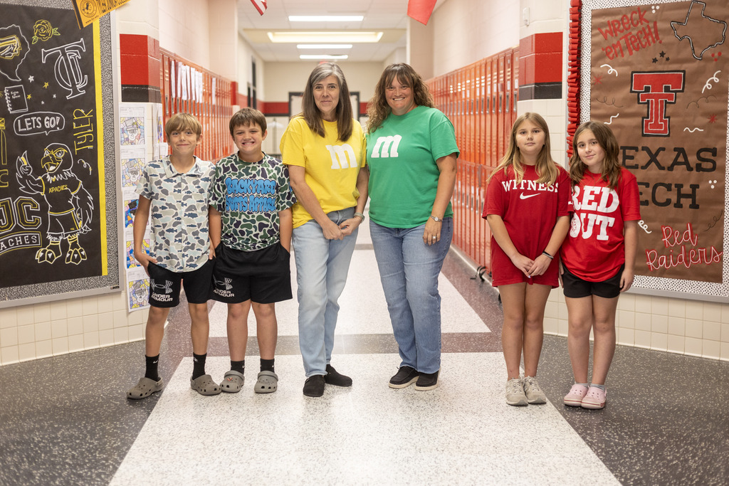 VAN ISD RED RIBBON WEEK TWIN DAY 