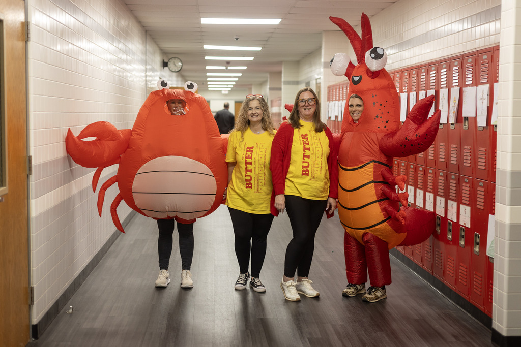 VAN ISD RED RIBBON WEEK TWIN DAY 