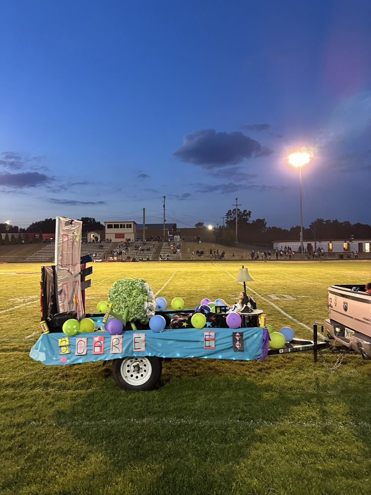 Amazing halftime show at Vandercook’s Homecoming! Go Jayhawks! 