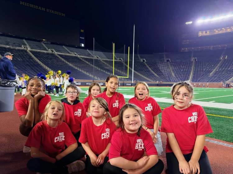 youth cheer