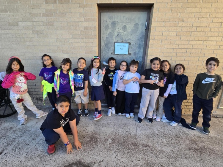 3 Red Ribbon Week: Wear your favorite band shirt