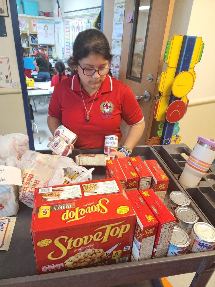 student council food drive 