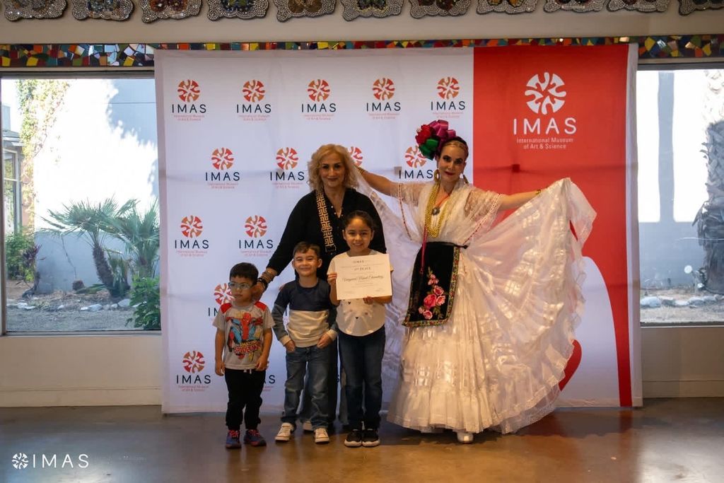 IMAS Christmas Tree Competition