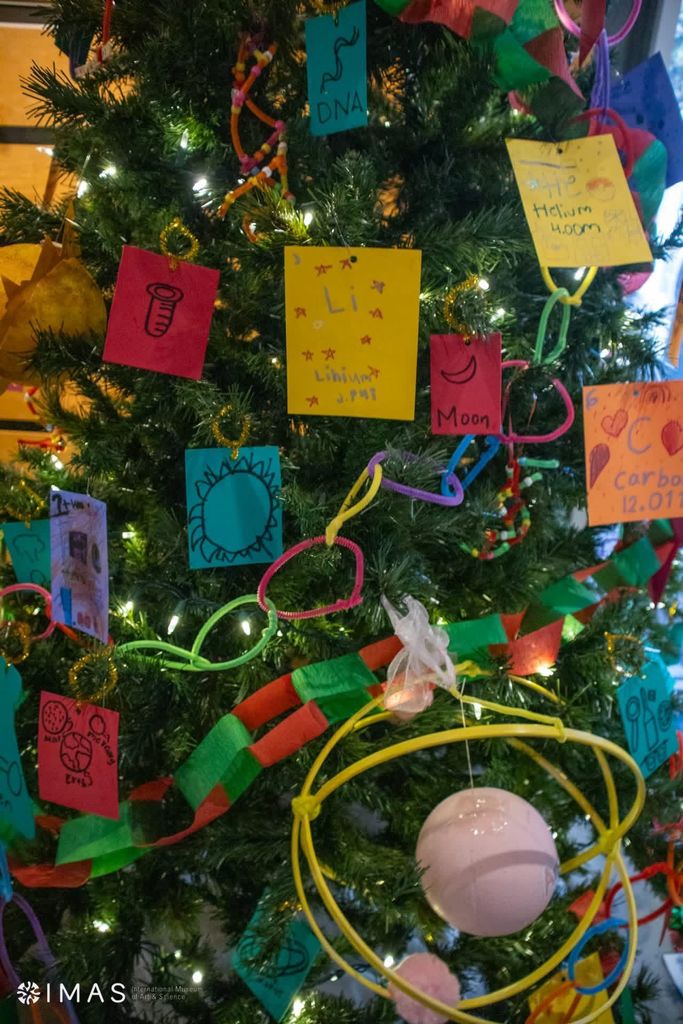 IMAS Christmas Tree Competition