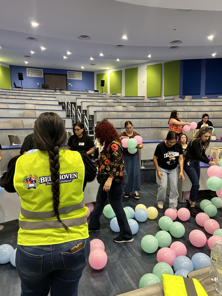 Balloon Class instruction + volunteer 