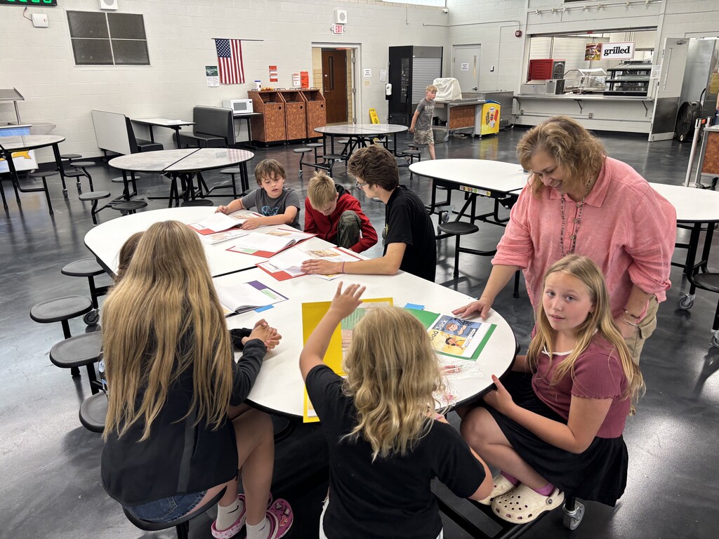 Freshmen and their reading buddies from 2nd and 3rd grades