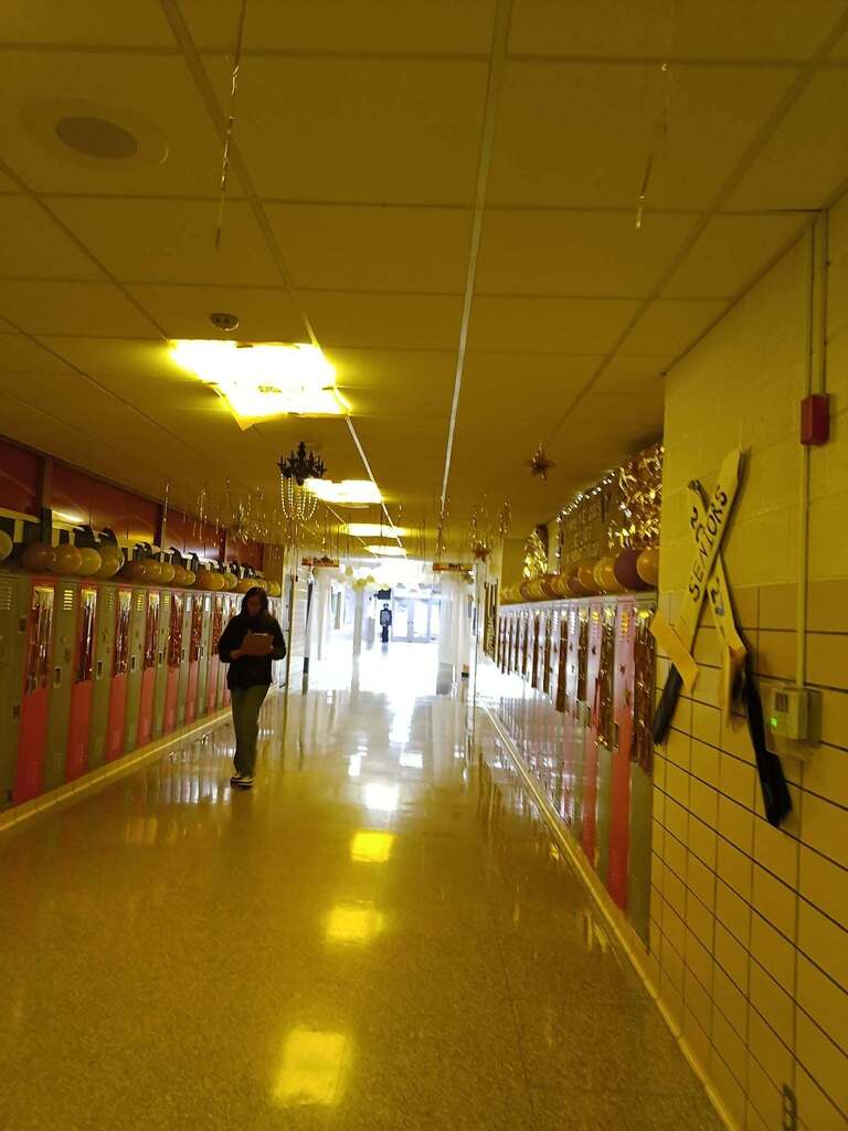 Homecoming halls-Seniors
