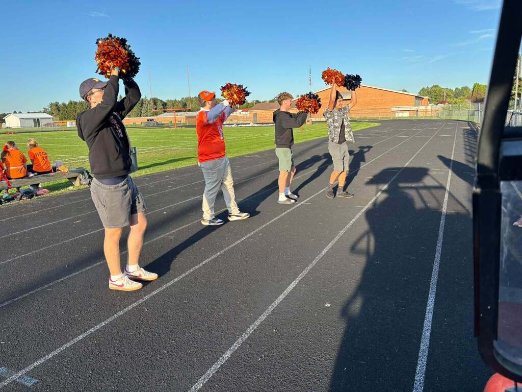 Homecoming-powderpuff game