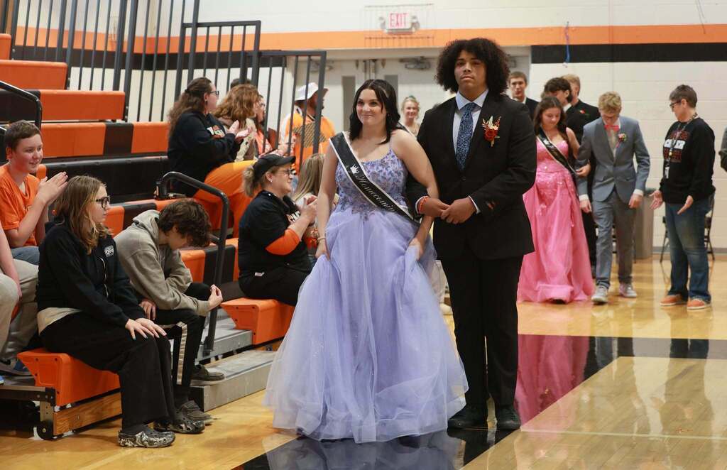 Homecoming-Sophomore reps