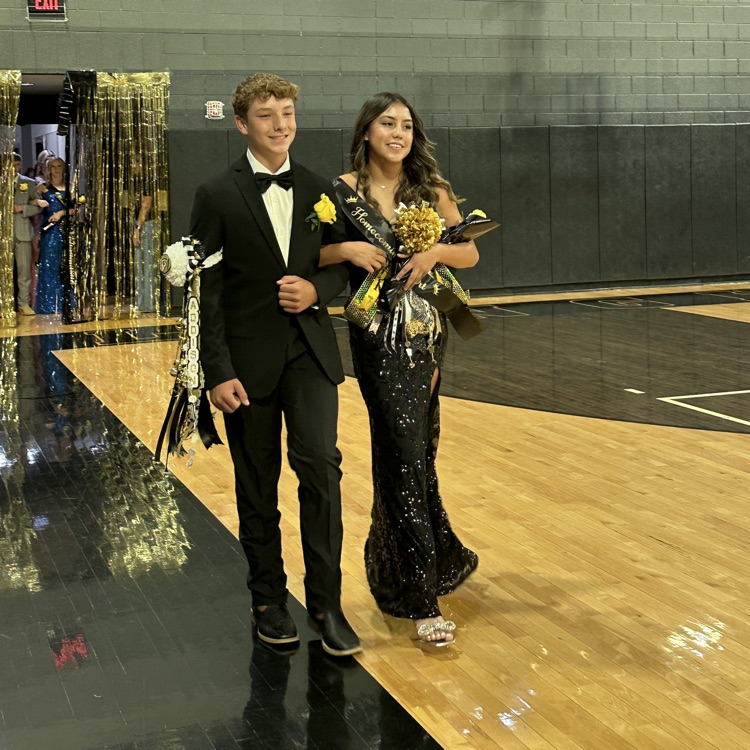 freshman class representatives - Kasyn Fetterman and Addie Hernandez