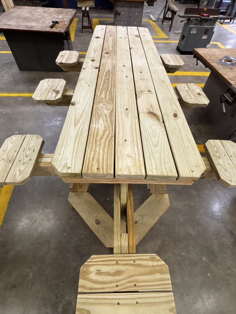 pub table 1
