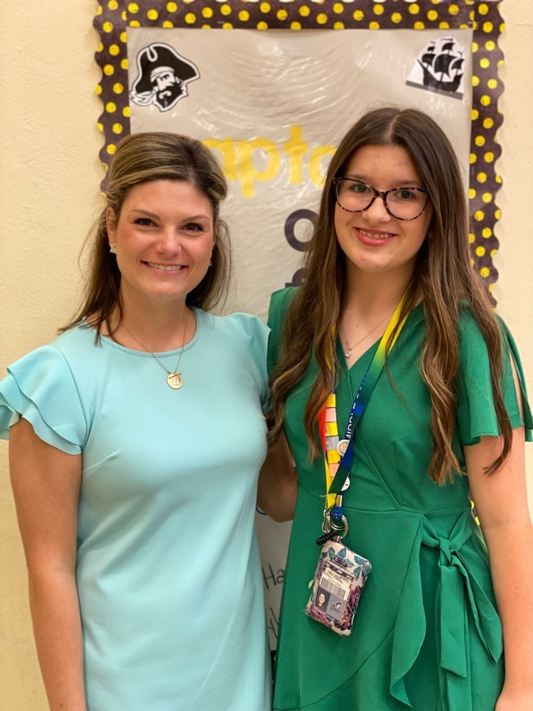 Taylor Laviolette and Alyssa Long