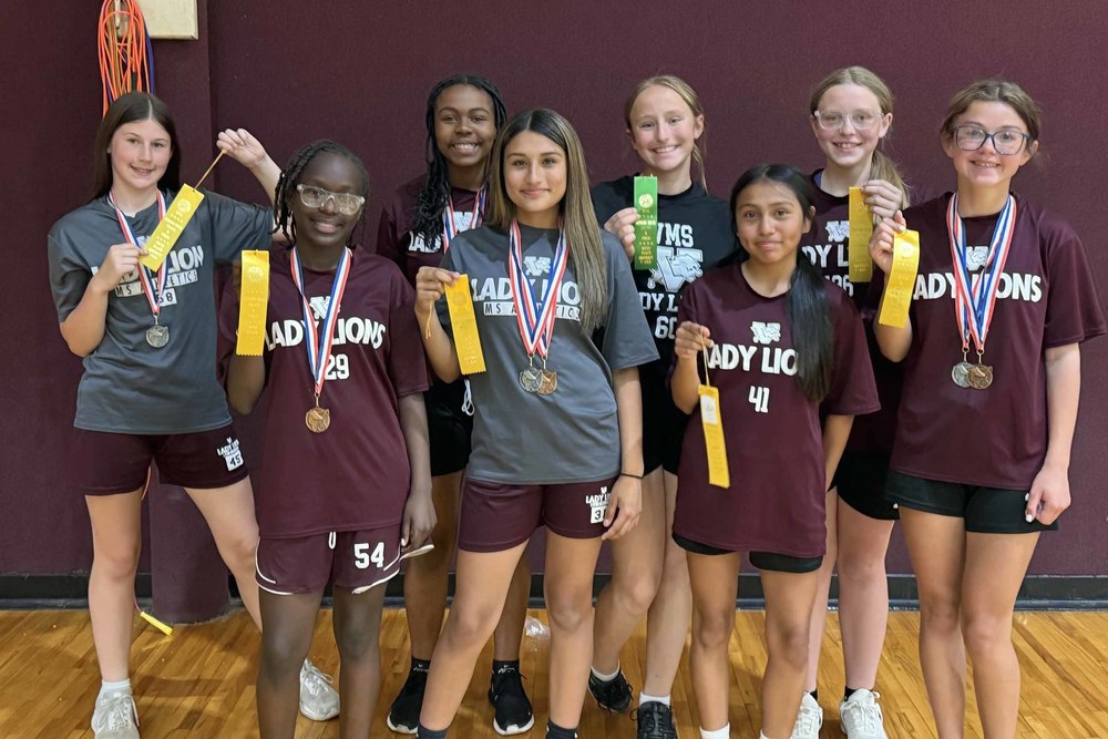 7th grade girls district track