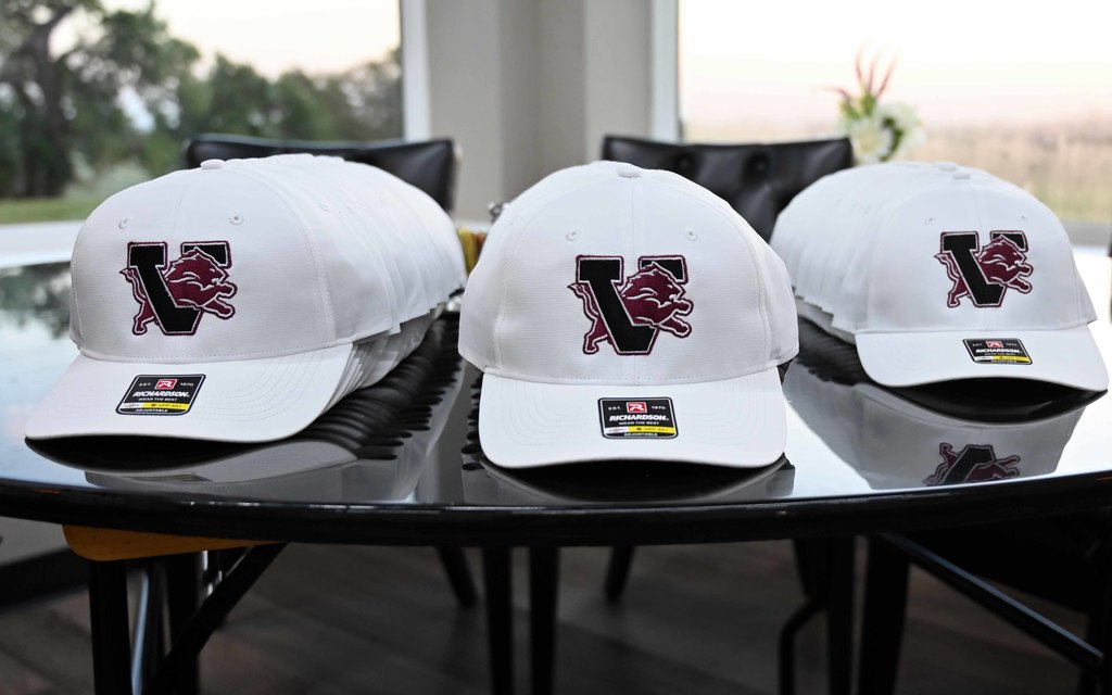 golf tourney caps