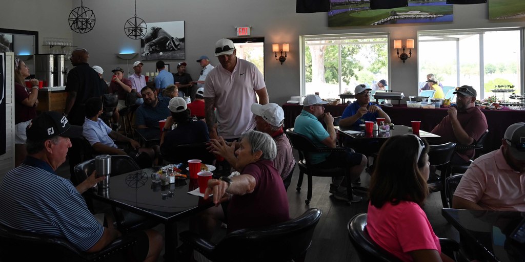 golf tourney meal1