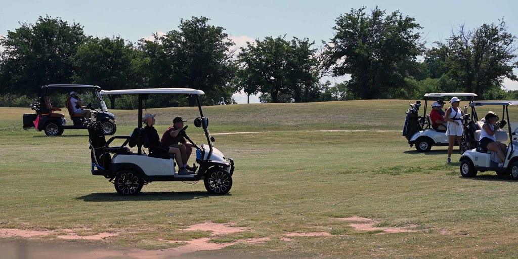 golf tourney course