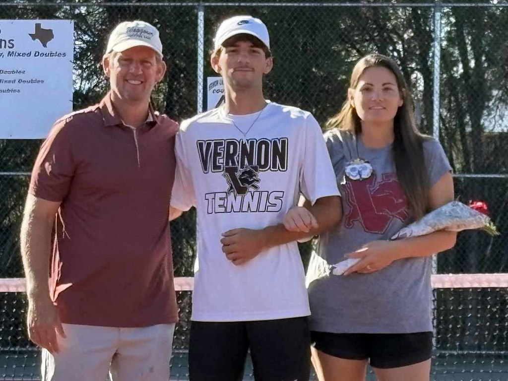senior tennis schur