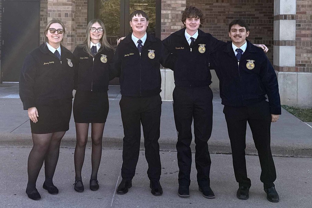 ffa senior quiz team