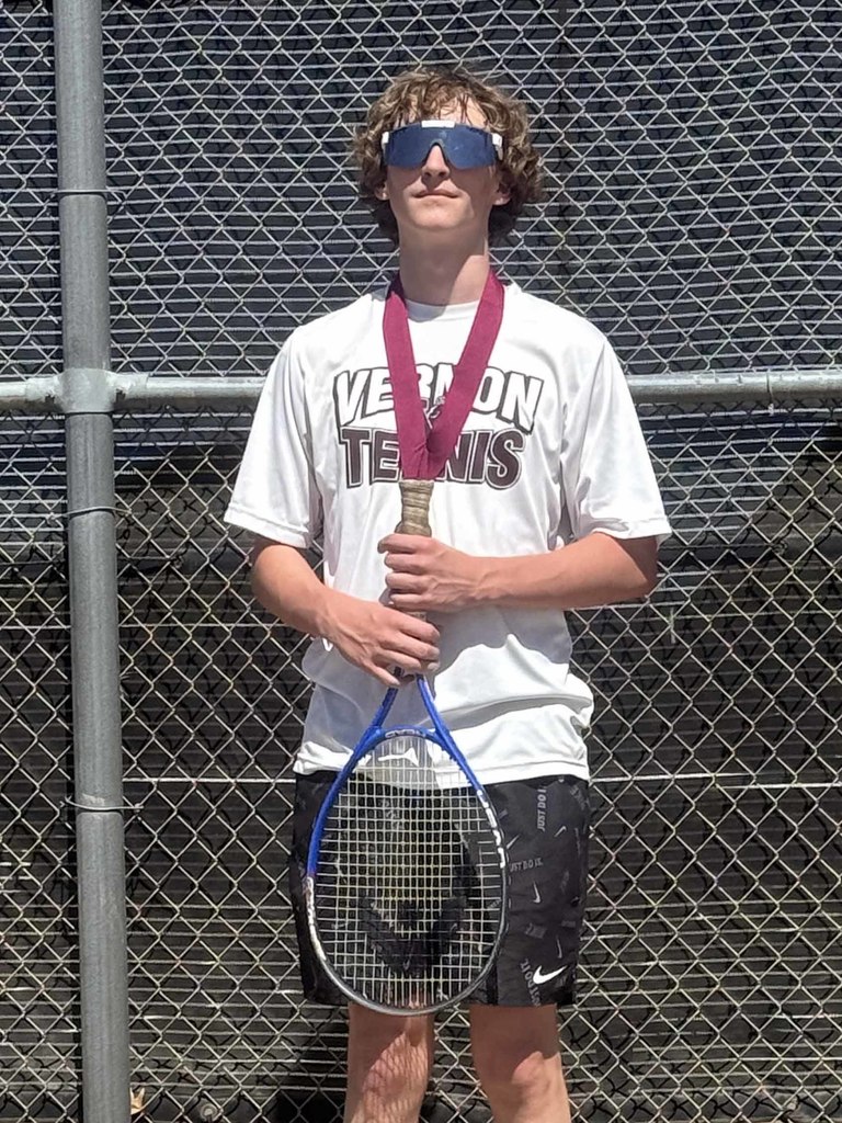 braydon 3rd maroon singles