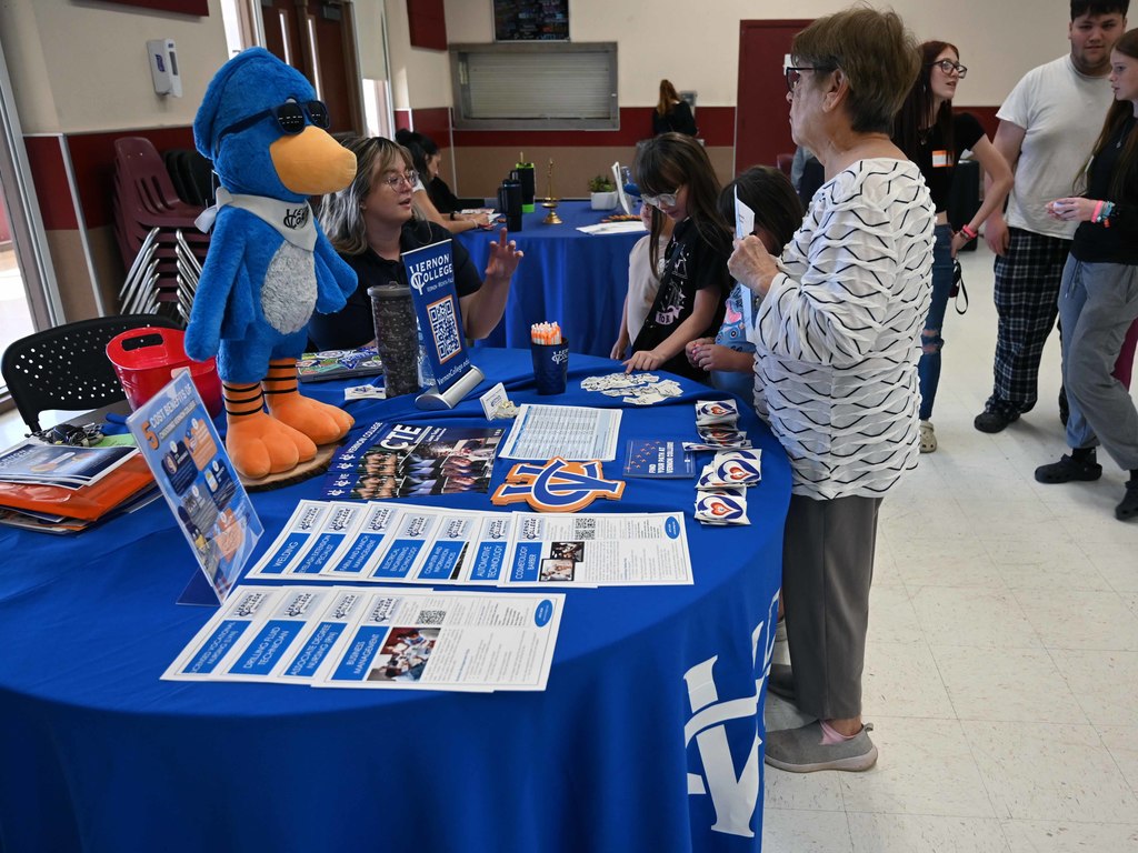 vernon college resource fair