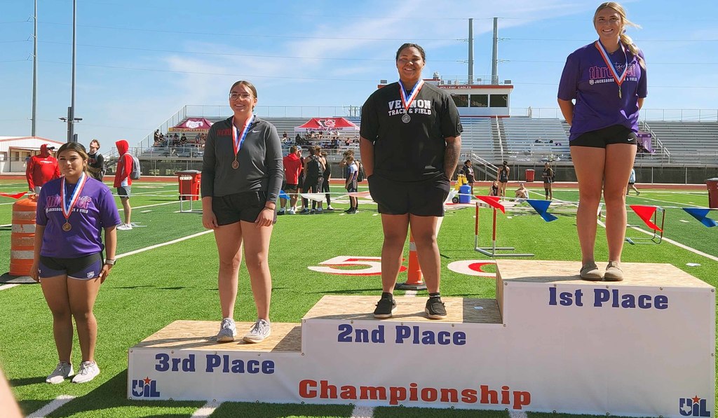 girls shot put silver medal