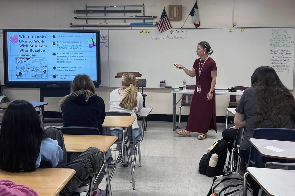 eakin speaking to class