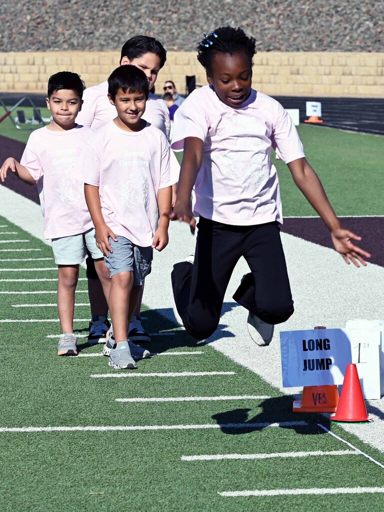 2nd grade track meet 4