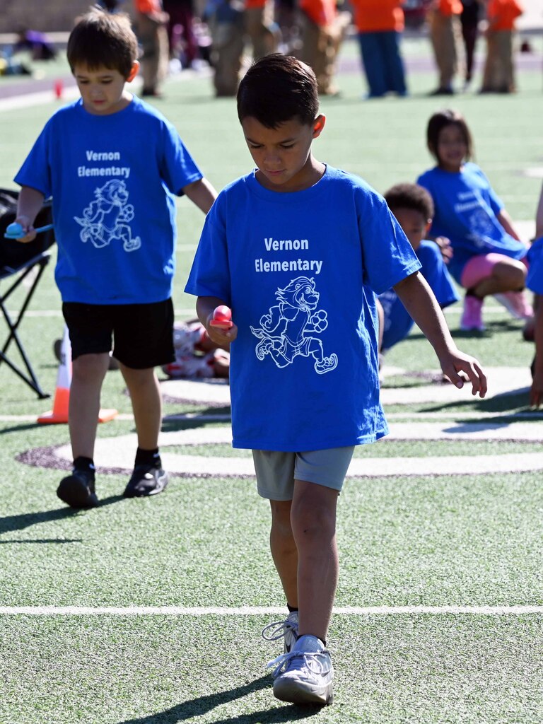 2nd grade track meet 6