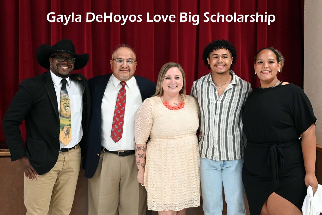 dehoyos scholarship