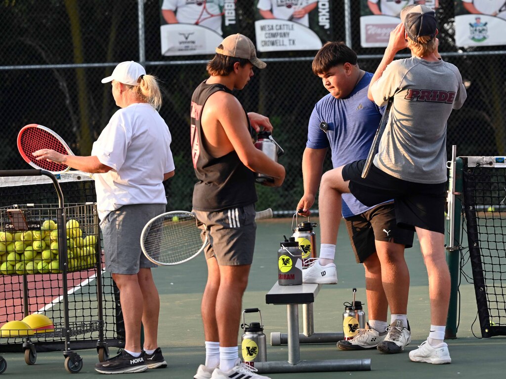 day 1 tennis 8