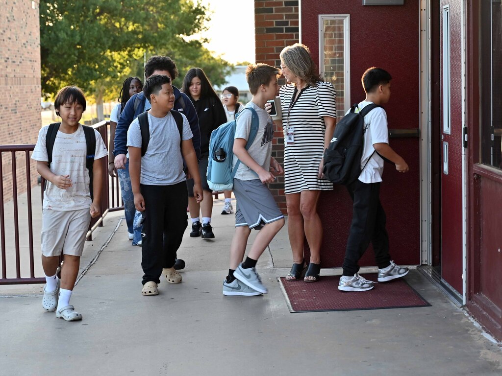 first day of school 4