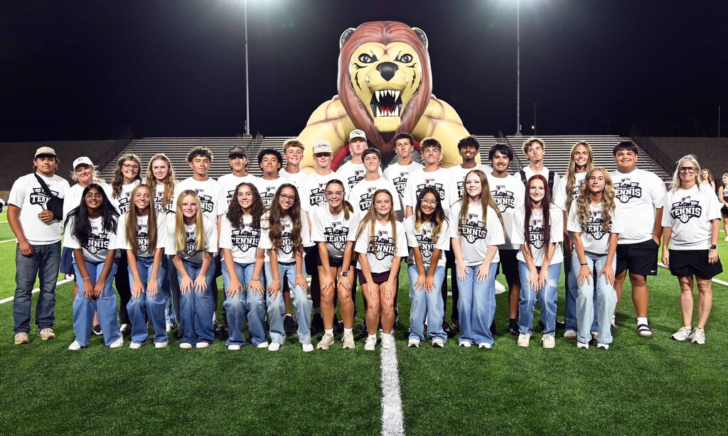 meet the lions tennis