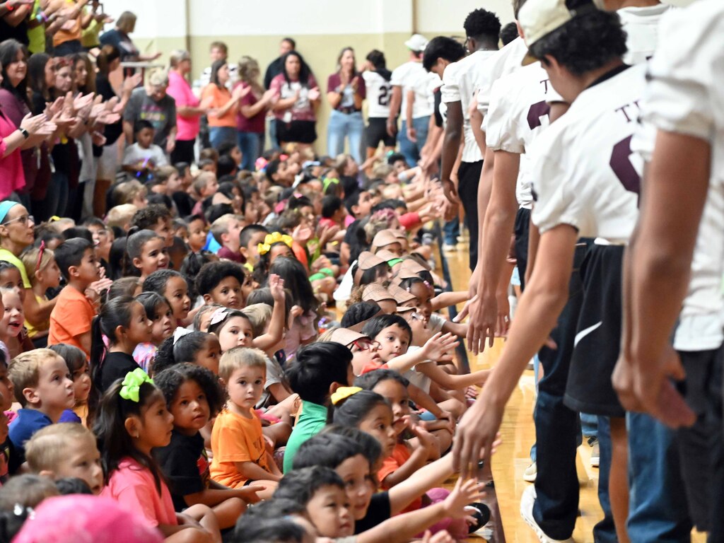 mw pep rally 1