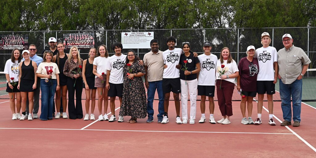tennis seniors with parents