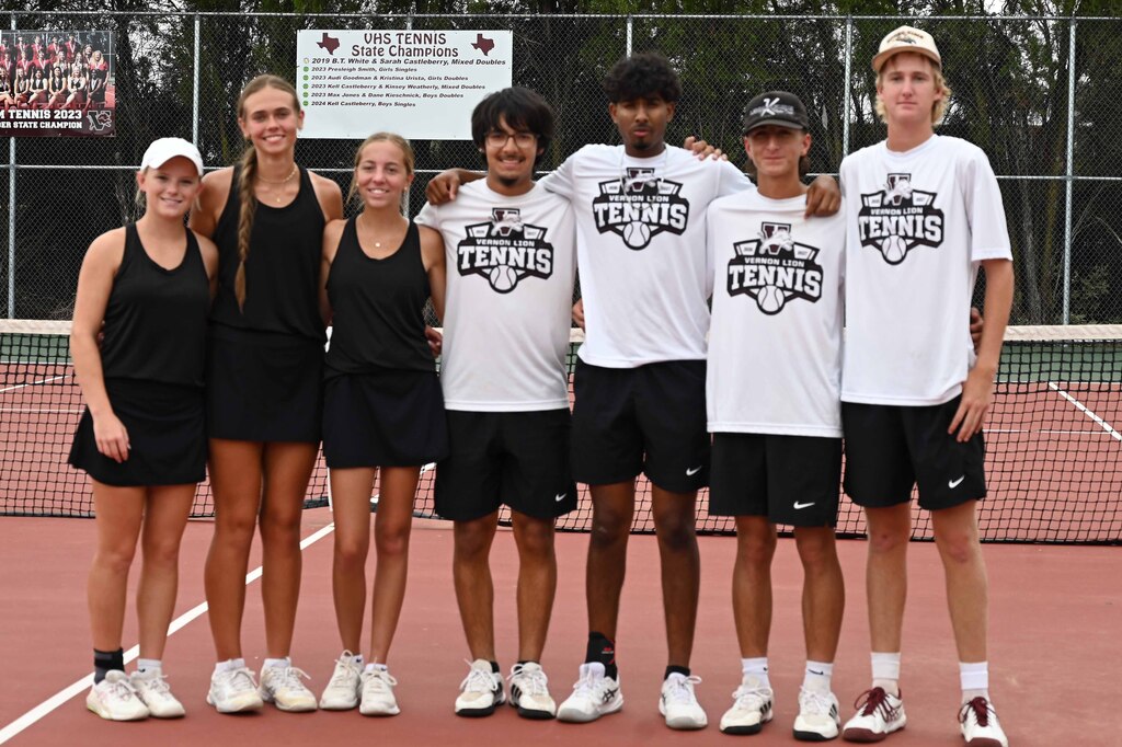tennis seniors group
