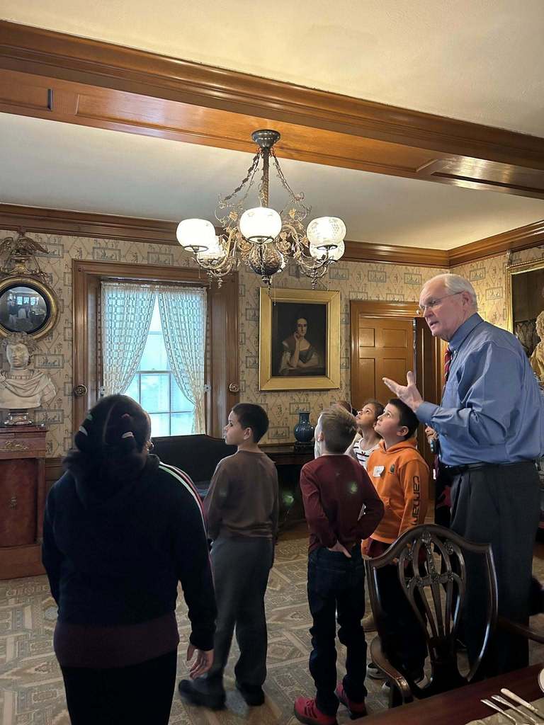 2nd Graders visiting the HillStead Museum