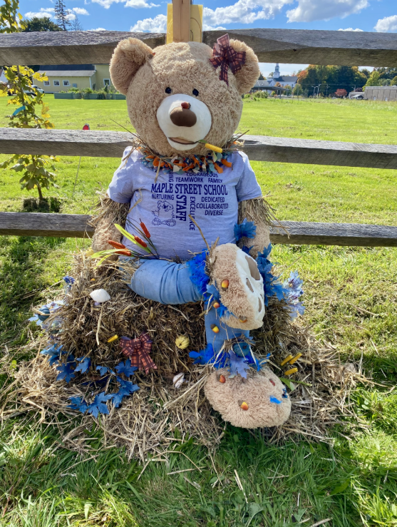 MSS "Bear"crow at Strong Farm
